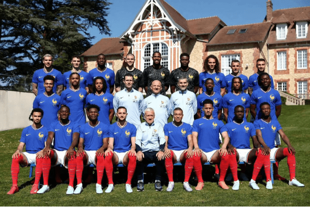 双子庆典启,级荣耀巡洋,舰亮相,90vs足球即时比分,90vs比分,90vs体育比分网,比分直播